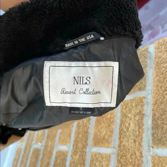 Nils Resort Collection Beige & Black Fleece Vest Cinch Waist Apres small - Picture 8 of 11